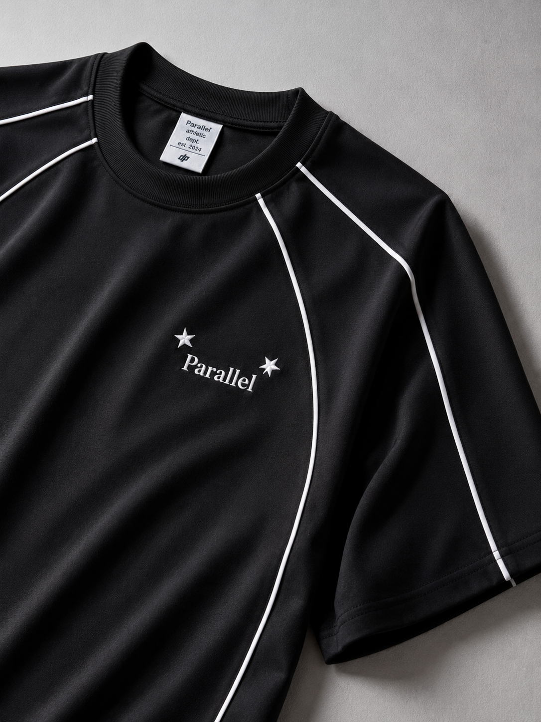 Black Parallel Contrast Line Cropped Tshirt